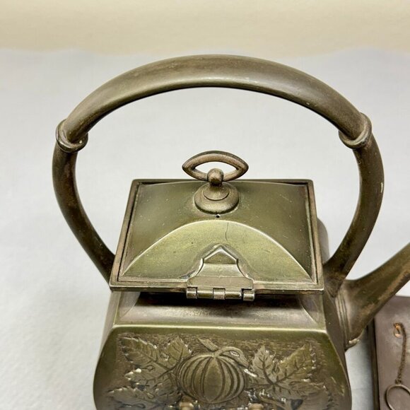 1961 Vintage Teapot Meriden B. Company Arts and Crafts With Warmer Stand Decor - Picture 6 of 16